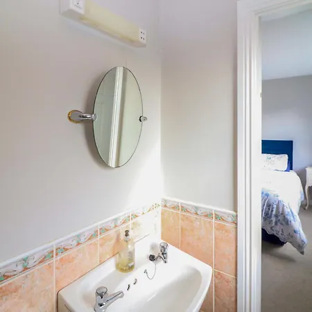32 Kings Park Killarney